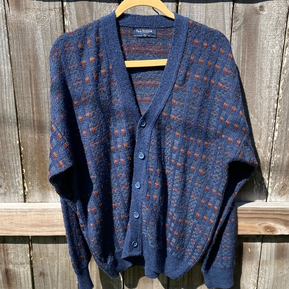 Vintage Van Heusen Cardigan Sweater Navy Blue Plaid 5 Button Acrylic